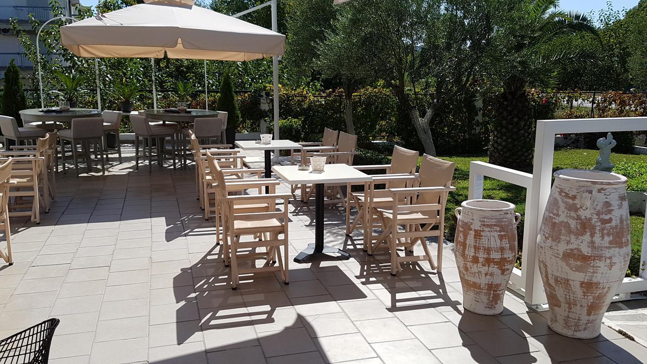 Athina Resort 아스프로발타 외부 사진