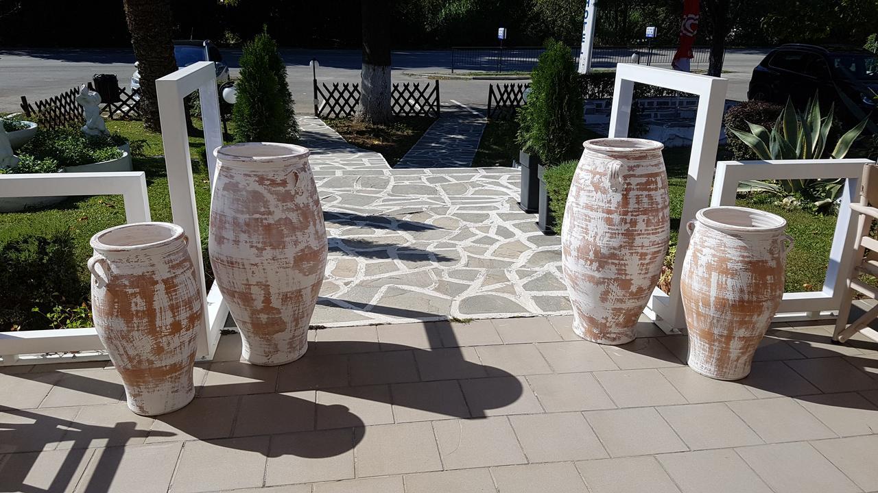 Athina Resort 아스프로발타 외부 사진
