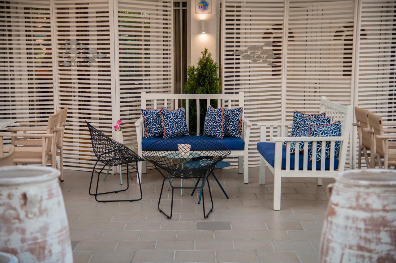 Athina Resort 아스프로발타 외부 사진